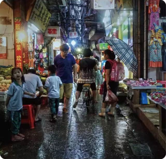 十一月魔法日，原創(chuàng)頭像塌圈新風(fēng)尚與巷弄深處的獨(dú)特小店探秘